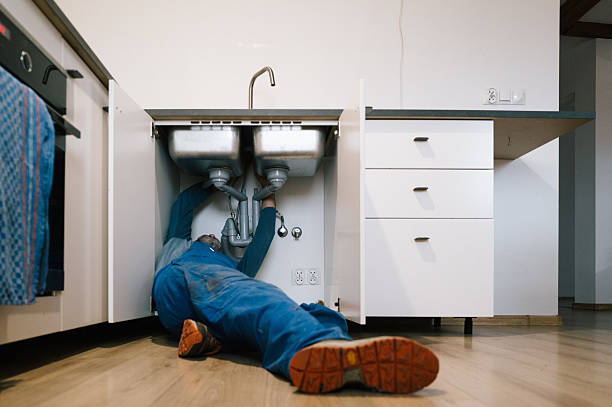 Professional Leak Detection technician working in Paw Paw, MI